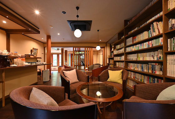 読書ラウンジ