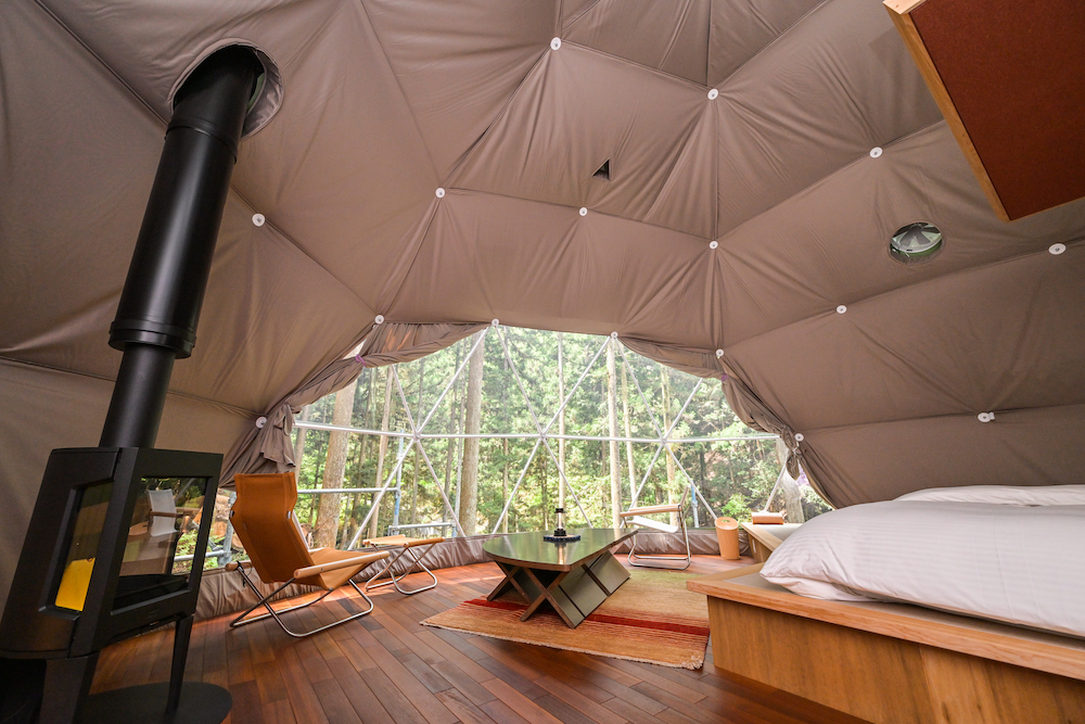 新体験のドームテント「天空の森のグランピング」